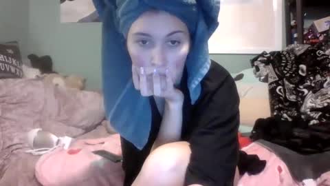 Little Bambii online show from 15, 12, 2024