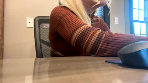 Little Bambii online show from 8, 1, 2025