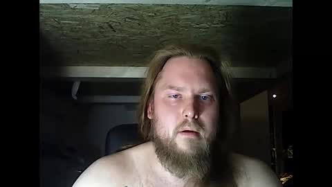 Snapshot of thenewdude1992 chatting on 12, 3, 2025 thenewdude1992 online show from 12, 3, 2025
