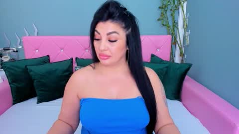 Snapshot of theonerosegoddes chatting on 4, 11, 2025 theonerosegoddes online show from 4, 11, 2025