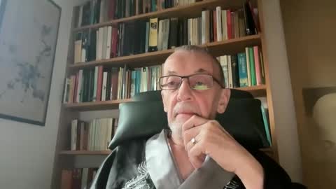 theowlandthe online show from 25, 12, 2024