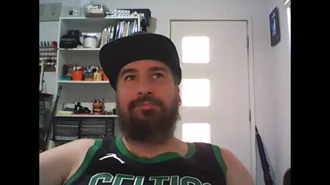 Snapshot of theozbeardguy chatting on 19, 1, 2025 aussiebeard online show from 19, 1, 2025