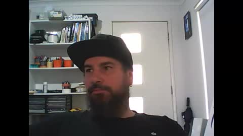 Snapshot of theozbeardguy chatting on 18, 2, 2025 aussiebeard online show from 18, 2, 2025