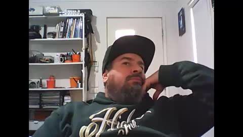 Snapshot of theozbeardguy chatting on 10, 9, 2025 aussiebeard online show from 10, 9, 2025
