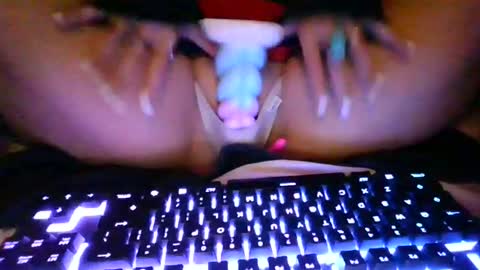 Snapshot of thepeachprincess chatting on 23, 7, 2026 the peach princess online show from 23, 7, 2026
