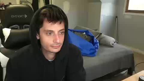 Snapshot of therealdylansdick chatting on 14, 10, 2025 therealdylansdick online show from 14, 10, 2025