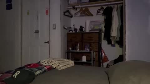 Snapshot of therealdylansdick chatting on 15, 10, 2025 therealdylansdick online show from 15, 10, 2025