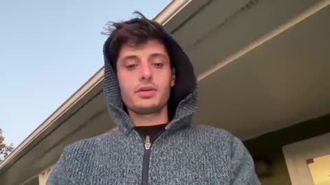 Snapshot of therealdylansdick chatting on 26, 10, 2025 therealdylansdick online show from 26, 10, 2025