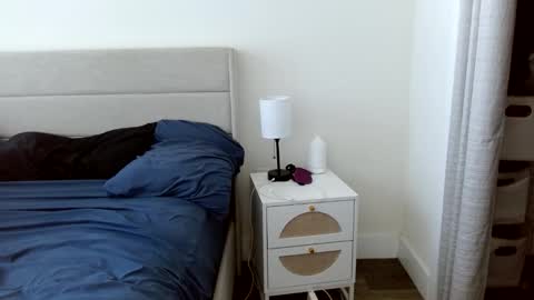 Snapshot of therealkingyoshi chatting on 12, 10, 2025 Yoshi online show from 12, 10, 2025