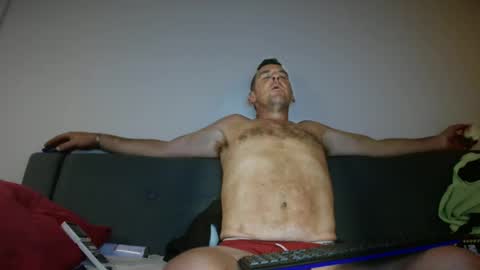 therealkurva4u online show from 5, 1, 2025