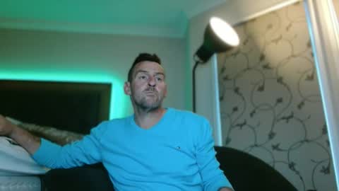 therealkurva4u online show from 17, 10, 2025