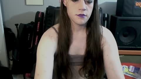 theresa333 online show from 12, 12, 2024