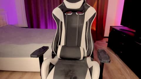 Theresa online show from 23, 2, 2025