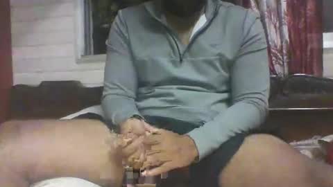 Snapshot of therichguy30 chatting on 21, 10, 2025 TheRichGuy online show from 21, 10, 2025