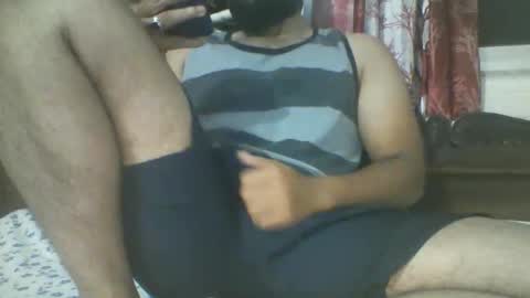 Snapshot of therichguy30 chatting on 30, 10, 2025 TheRichGuy online show from 30, 10, 2025