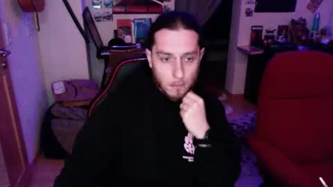 Snapshot of theshowercock chatting on 2, 10, 2025 theshowercock online show from 2, 10, 2025