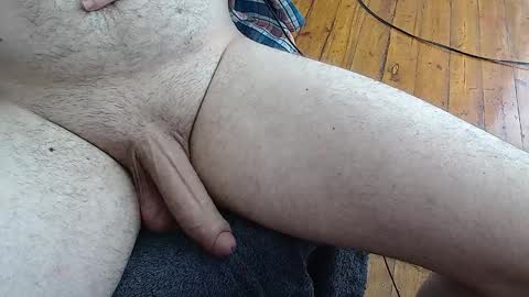 Snapshot of thesneakysqueeker chatting on 1, 2, 2026 Peter online show from 1, 2, 2026