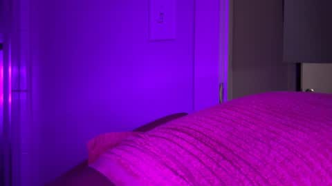 Sapphire the Vixen online show from 12, 4, 2026