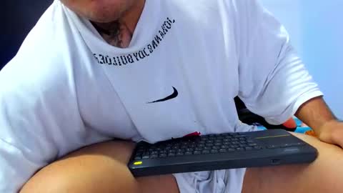 Snapshot of thiago_cp01 chatting on 14, 10, 2025 Thiago online show from 14, 10, 2025