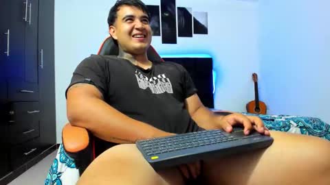 Snapshot of thiago_cp01 chatting on 27, 3, 2026 Thiago online show from 27, 3, 2026