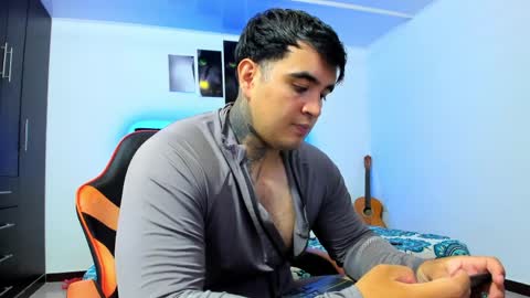 Snapshot of thiago_cp01 chatting on 11, 4, 2026 Thiago online show from 11, 4, 2026