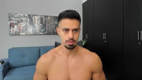 Snapshot of thiago_driussi chatting on 23, 10, 2025 thiago_driussi online show from 23, 10, 2025