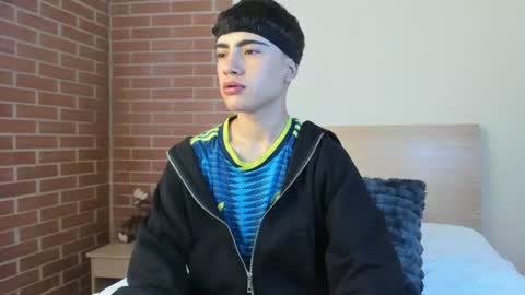 Snapshot of thiago_dv chatting on 22, 7, 2026 Thiago online show from 22, 7, 2026