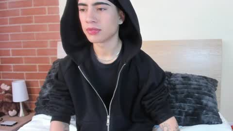Snapshot of thiago_dv chatting on 23, 7, 2026 Thiago online show from 23, 7, 2026