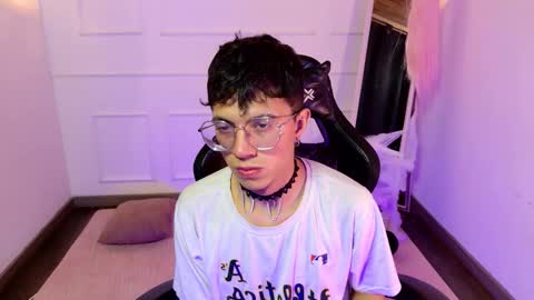 thiago_n_sam online show from 19, 10, 2025