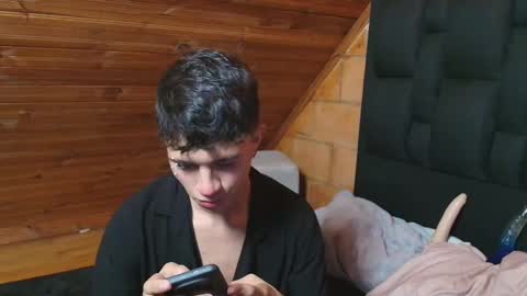 Snapshot of thiago_n_sam chatting on 29, 10, 2025 thiago_n_sam online show from 29, 10, 2025