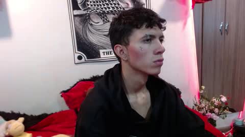 Snapshot of thiago_n_sam chatting on 16, 12, 2025 thiago_n_sam online show from 16, 12, 2025