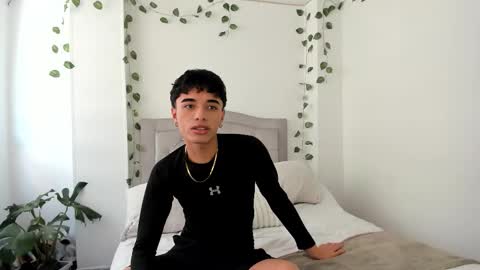 Snapshot of thiago_n_sam chatting on 17, 1, 2026 thiago_n_sam online show from 17, 1, 2026