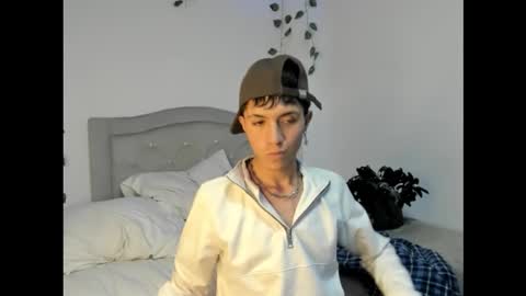 Snapshot of thiago_n_sam chatting on 3, 2, 2026 thiago_n_sam online show from 3, 2, 2026