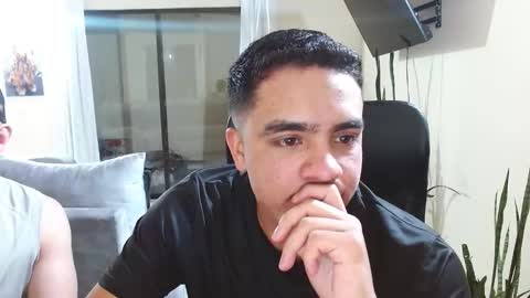 Snapshot of thiagoandfelipe chatting on 29, 9, 2025 Thiago And Felipe online show from 29, 9, 2025