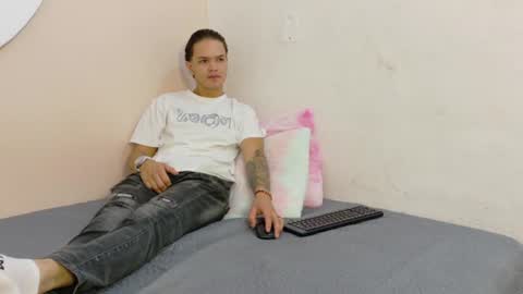 thiagobrooks_ online show from 7, 7, 2026