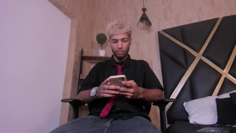 Snapshot of thiagoferreti_ chatting on 18, 9, 2025 ThiagoFerreti online show from 18, 9, 2025
