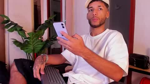 ThiagoFerreti online show from 20, 3, 2026