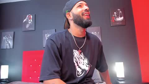 Thia Gomez online show from 27, 1, 2025