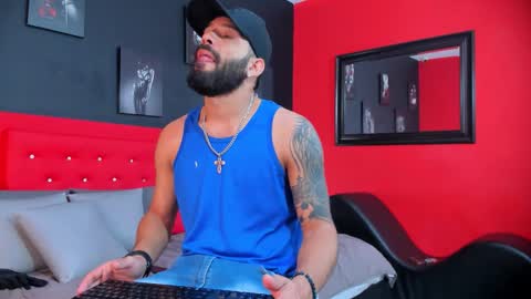 Thia Gomez online show from 13, 9, 2025