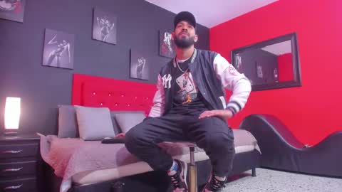 Thia Gomez online show from 30, 11, 2025