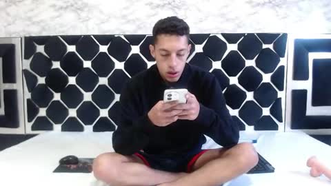 Snapshot of thiagos19 chatting on 14, 5, 2026 Thiago online show from 14, 5, 2026
