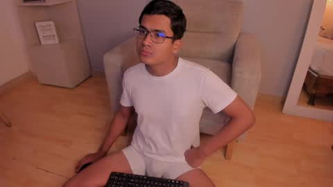 thiagovega_ online show from 15, 4, 2026