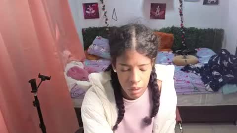 Snapshot of thiana_horny chatting on 6, 7, 2026 thiana_horny online show from 6, 7, 2026