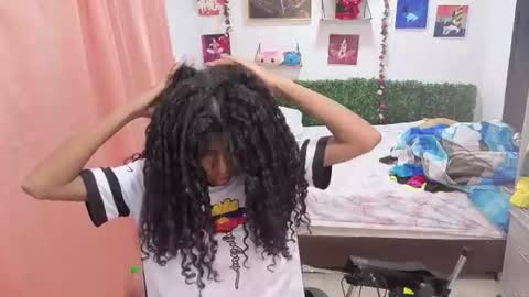 Snapshot of thiana_horny chatting on 18, 7, 2026 thiana_horny online show from 18, 7, 2026