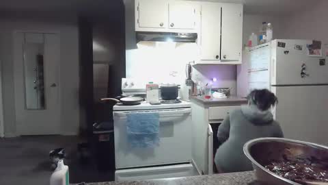 Snapshot of thiccxe chatting on 4, 1, 2025 GinWitDaJuice online show from 4, 1, 2025