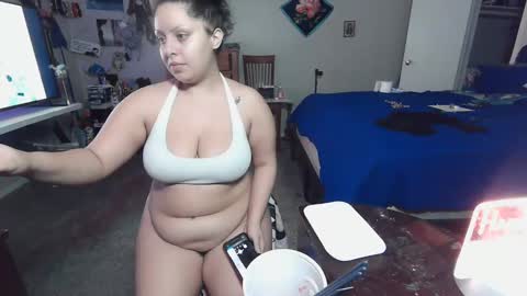 Snapshot of thiccxe chatting on 8, 1, 2025 GinWitDaJuice online show from 8, 1, 2025