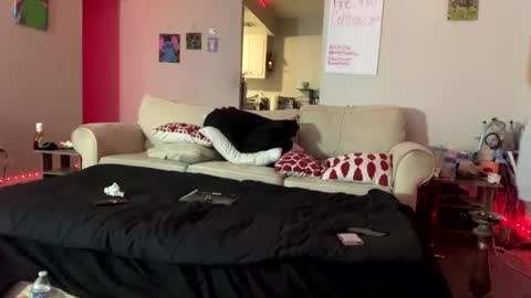 Snapshot of thiccxe chatting on 21, 9, 2025 GinWitDaJuice online show from 21, 9, 2025