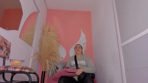 Snapshot of thiccylexxy chatting on 4, 2, 2026 Lexxy online show from 4, 2, 2026