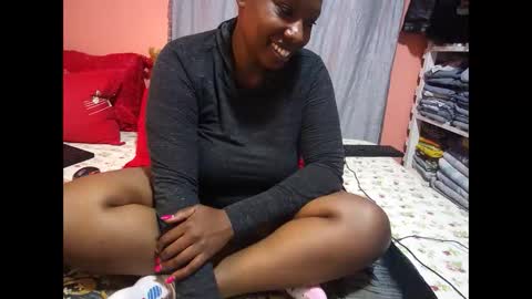 thick_sweet_ass online show from 18, 2, 2025