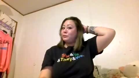 Snapshot of thickassazn93 chatting on 12, 11, 2025 thickassazn93 online show from 12, 11, 2025